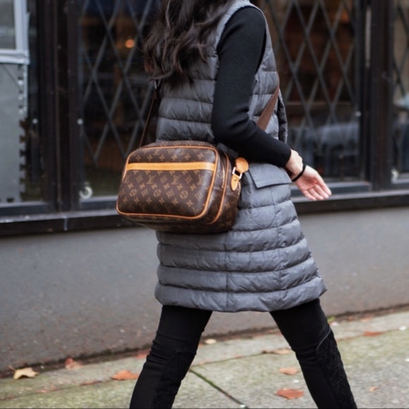 Louis Vuitton Handbags - Louis Vuitton Reporter GM Monogram Canvas Messenger Bag